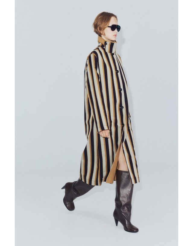 자라 자라 리버시블 롱 트렌치 코트 3811/276/178 BROWN STRIPES 멀티컬러 착용컷