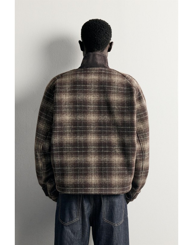 자라 자라 체크 릴렉스핏 하이넥 재킷 3833/312/700 BROWN 초콜릿 착용컷