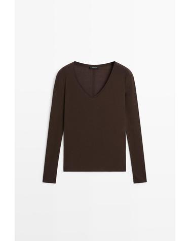 마시모두띠 슬림핏 브이넥 긴팔 티셔츠 6208/115 BROWN