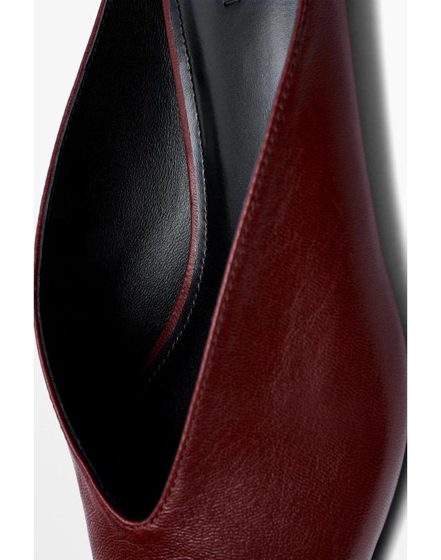 마시모두띠 마시모두띠 소프트 레더 플랫 뮬 1565/750 BURGUNDY 레드 착용컷