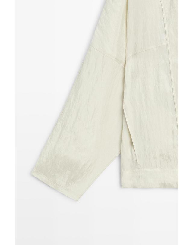 마시모두띠 마시모두띠 버튼 디테일 플루이드 랩 긴팔 셔츠 5112/613 PASTEL GREEN 아이보리 착용컷