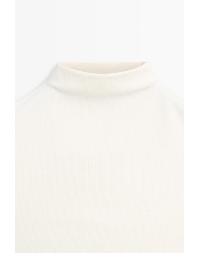 마시모두띠 마시모두띠 퍼넬넥 민소매 니트 탑 6259/577 OFF WHITE 아이보리 착용컷