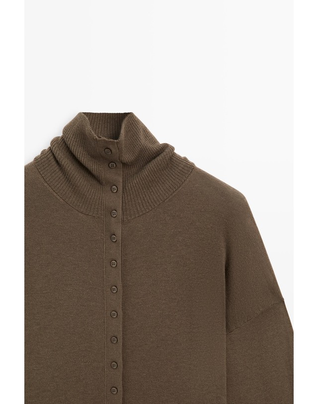 마시모두띠 마시모두띠 터틀넥 버튼 니트 가디건 5904/582 KHAKI 카키 착용컷