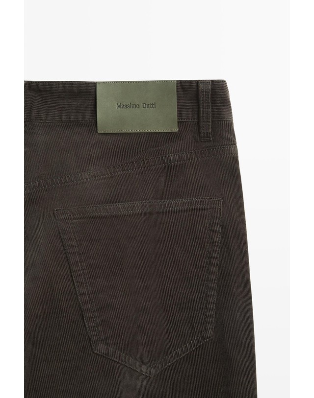 마시모두띠 마시모두띠 코듀로이 테이퍼드핏 팬츠 0551/111 DARK GREY 그레이 착용컷