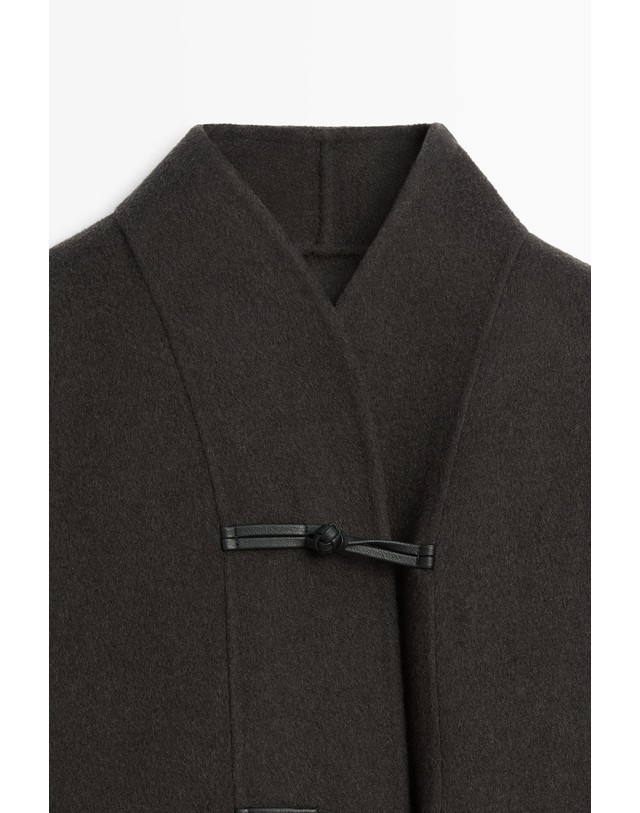 마시모두띠 마시모두띠 울 혼방 버튼 디테일 숏 코트 6442/739 DARK GREY 그레이 착용컷