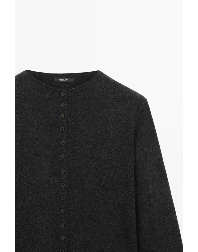 마시모두띠 마시모두띠 울 혼방 버튼 크루넥 가디건 5933/594 ANTHRACITE GREY 그레이 착용컷