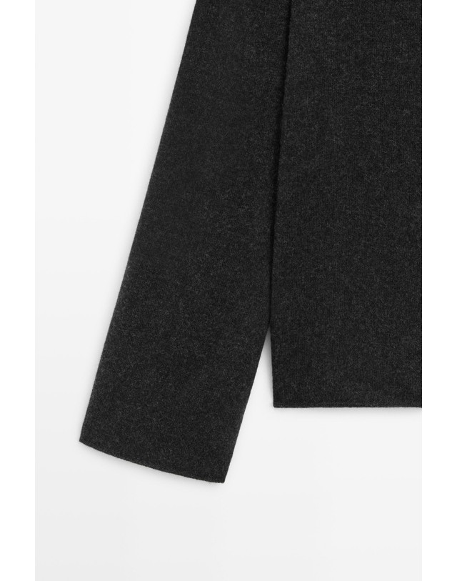 마시모두띠 마시모두띠 울 혼방 버튼 크루넥 가디건 5933/594 ANTHRACITE GREY 그레이 착용컷