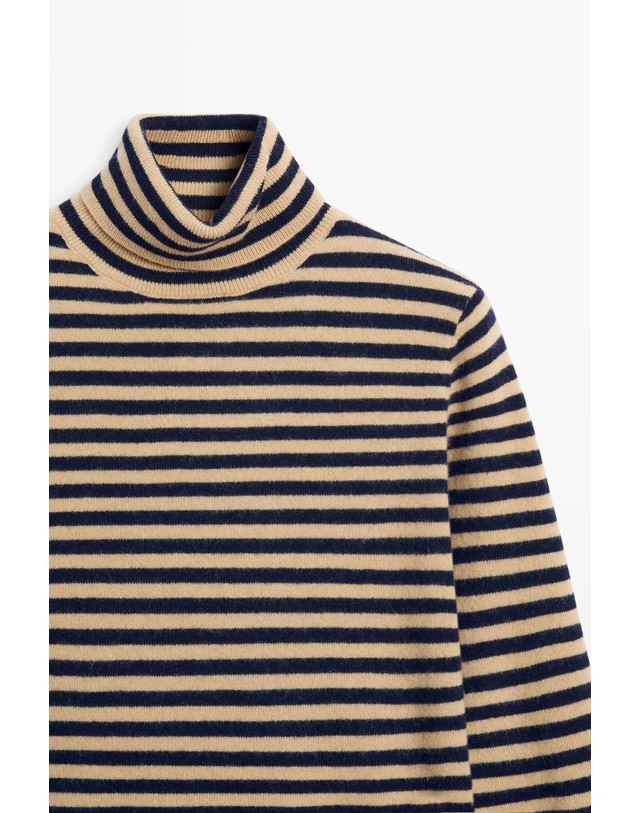 마시모두띠 마시모두띠 스트라이프 울 터틀넥 니트 스웨터 5643/593 NAVY BLUE 멀티컬러 착용컷