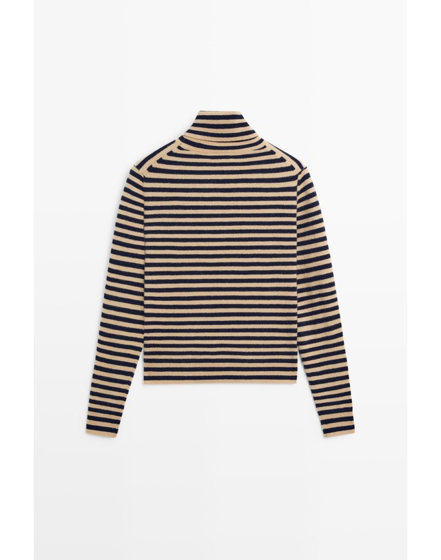 마시모두띠 마시모두띠 스트라이프 울 터틀넥 니트 스웨터 5643/593 NAVY BLUE 멀티컬러 착용컷