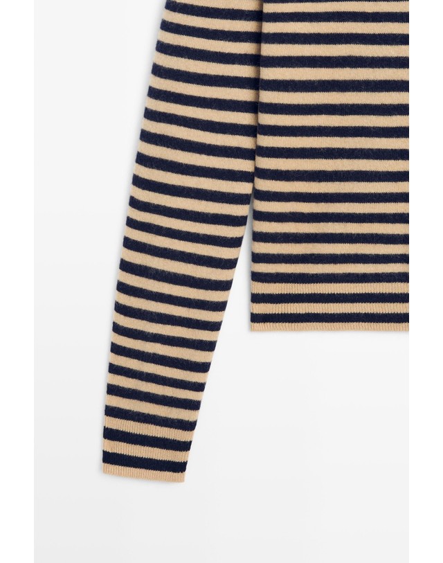 마시모두띠 마시모두띠 스트라이프 울 터틀넥 니트 스웨터 5643/593 NAVY BLUE 멀티컬러 착용컷