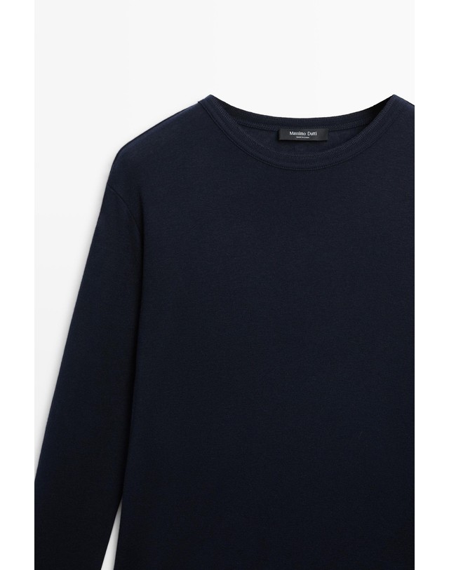 마시모두띠 마시모두띠 울 혼방 라운드넥 긴팔 티셔츠 6890/572 NAVY BLUE 네이비 착용컷