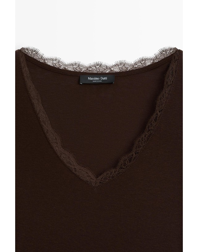 마시모두띠 마시모두띠 란제리 디테일 브이넥 긴팔 티셔츠 6874/575 BROWN 초콜릿 착용컷