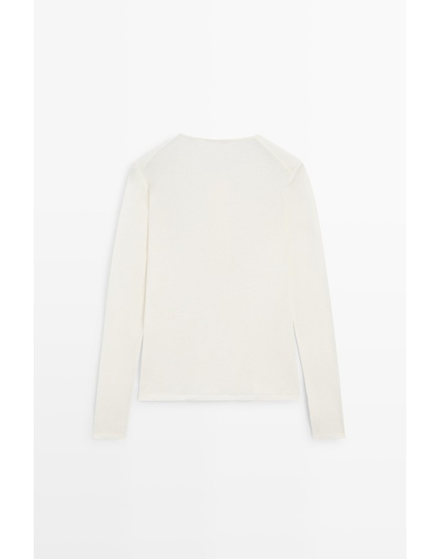 마시모두띠 마시모두띠 코튼 숄더패드 헨리 긴팔 티셔츠 6209/115 BEIGE 아이보리 착용컷
