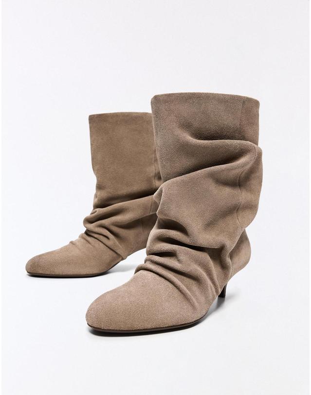 버쉬카 버쉬카 가죽 슬라우치 힐 미들부츠 1130/764 TAUPE 베이지 착용컷