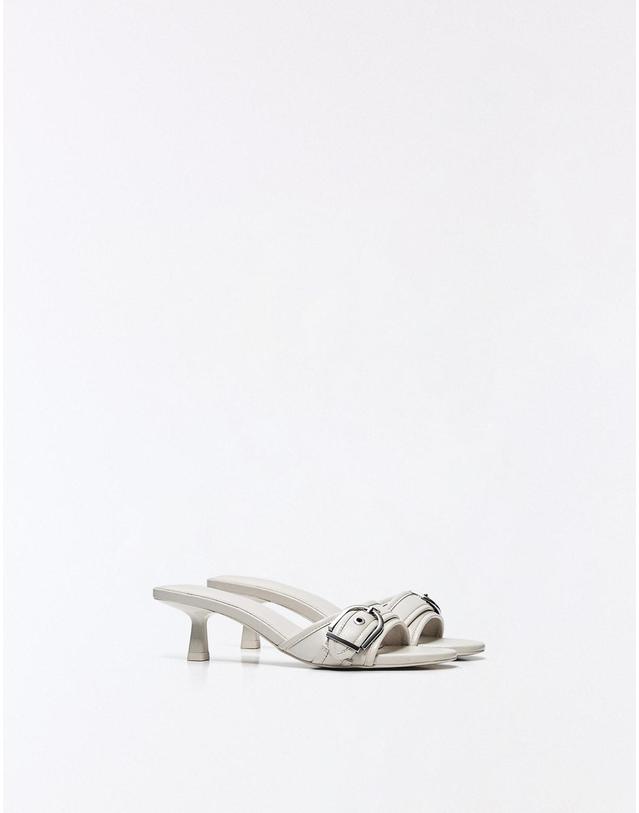 버쉬카 버쉬카 버클 장식 힐 뮬 1722/864 WHITE 화이트 착용컷