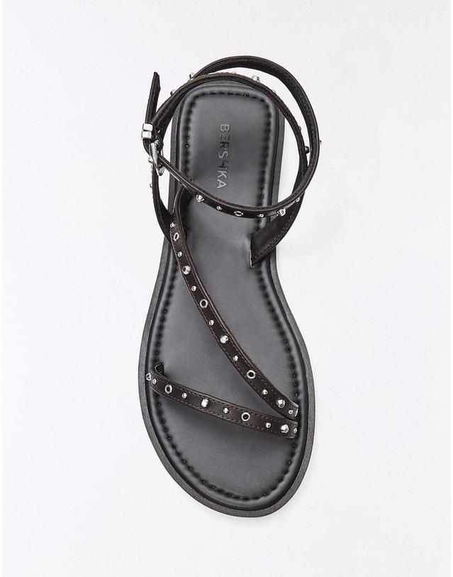 버쉬카 버쉬카 멀티 스트랩 스터드 플랫 샌들 1850/864 BROWN 블랙 착용컷
