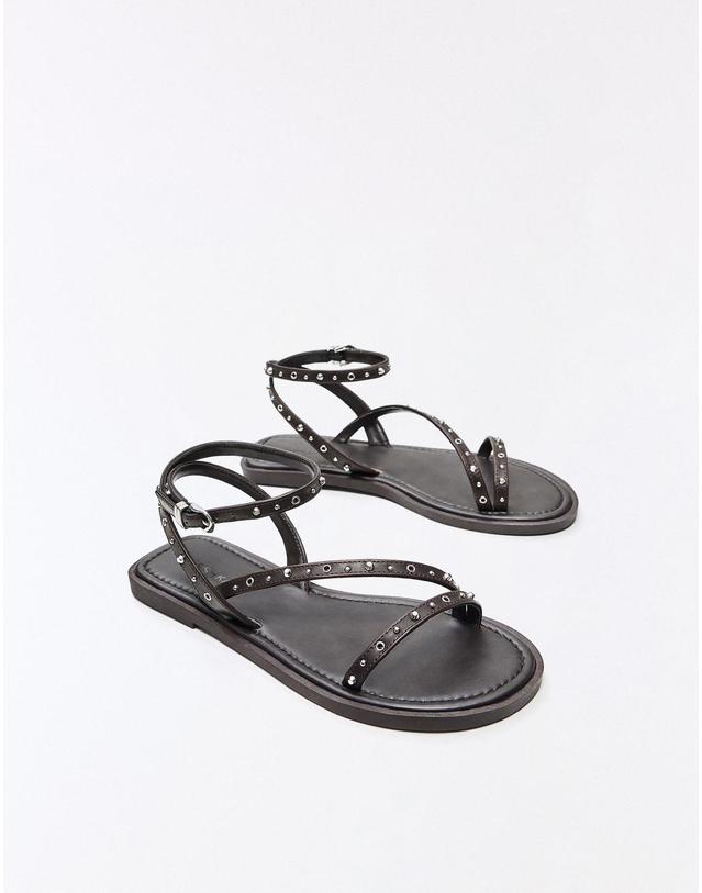 버쉬카 버쉬카 멀티 스트랩 스터드 플랫 샌들 1850/864 BROWN 블랙 착용컷