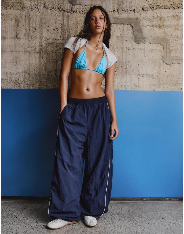버쉬카 버쉬카 테크니컬 와이드 파라슈트 팬츠 2598/710 NAVY 네이비 착용컷