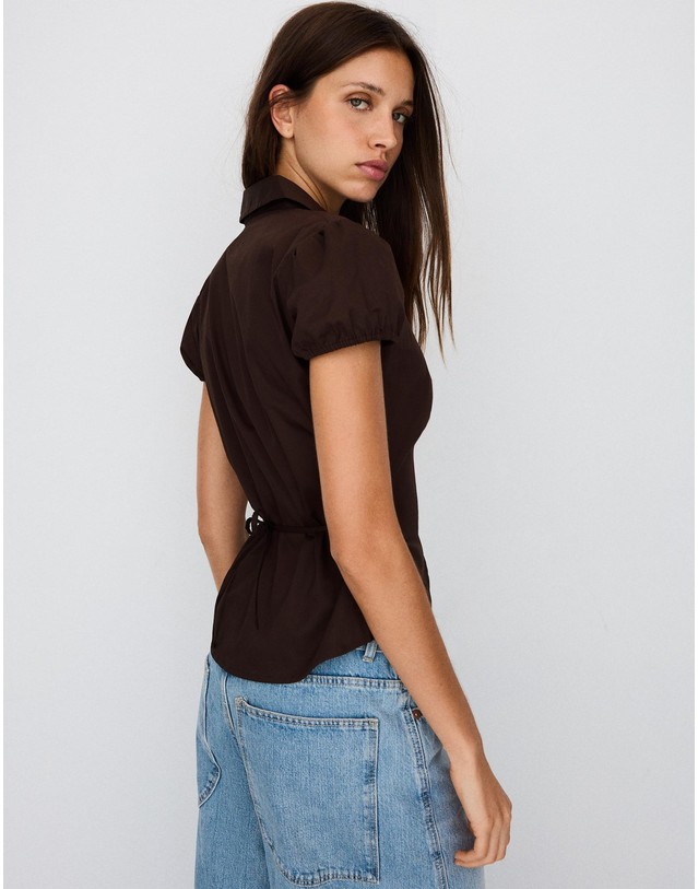 버쉬카 버쉬카 타이 디테일 반팔 포플린 셔츠 1337/710 BROWN 초콜릿 착용컷