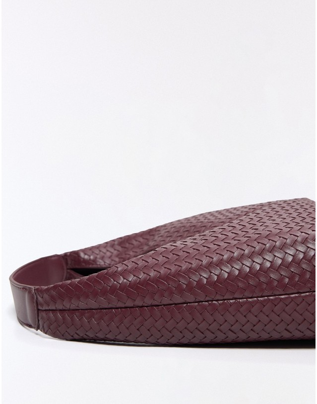 버쉬카 버쉬카 버건디 우븐 버킷백 0475/175 BURGUNDY 레드 착용컷