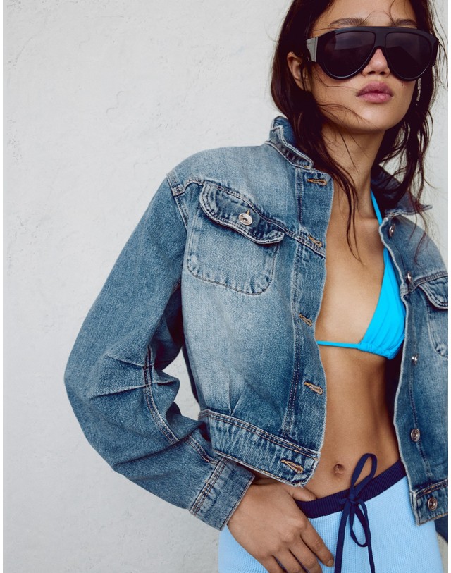 버쉬카 버쉬카 크롭 벌룬 데님 자켓 0888/180 LIGHT BLUE 블루 착용컷