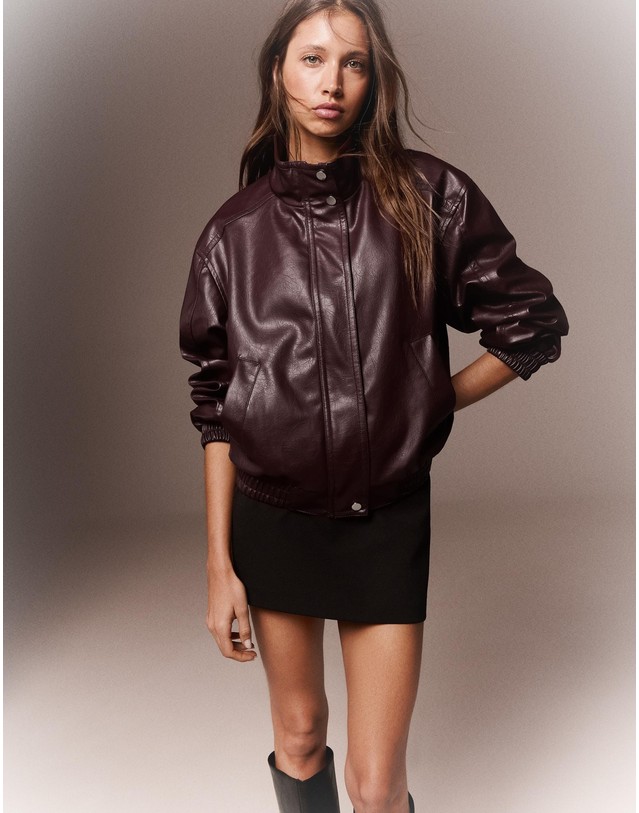 버쉬카 버쉬카 레더 이펙트 봄버 자켓 2437/273 BURGUNDY 레드 착용컷
