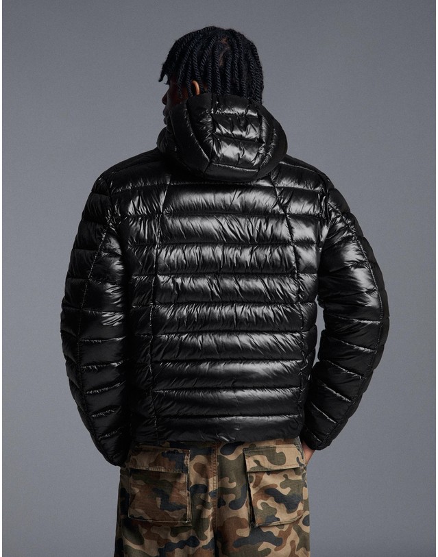 버쉬카 버쉬카 초경량 후드 패딩 자켓 2233/718 BLACK 블랙 착용컷