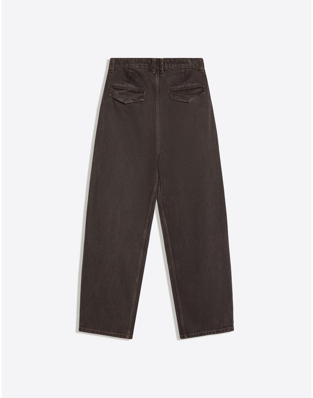 버쉬카 버쉬카 와이드핏 다트 데님 팬츠 2823/335 BROWN 초콜릿 착용컷