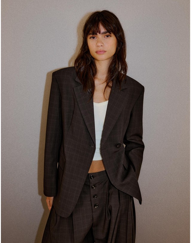 버쉬카 버쉬카 슬림핏 체크 블레이저 2461/232 BROWN 초콜릿 착용컷