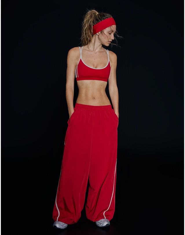버쉬카 버쉬카 테크니컬 퀵드라이 스포츠 탑 3238/143 RED 레드 착용컷