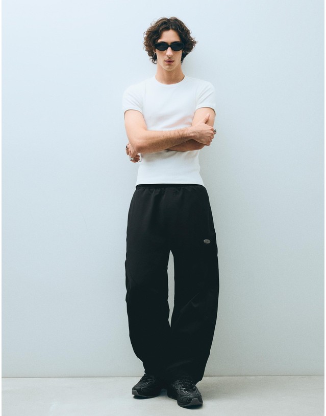 버쉬카 버쉬카 테크니컬 배럴핏 팬츠 3024/053 BLACK 블랙 착용컷