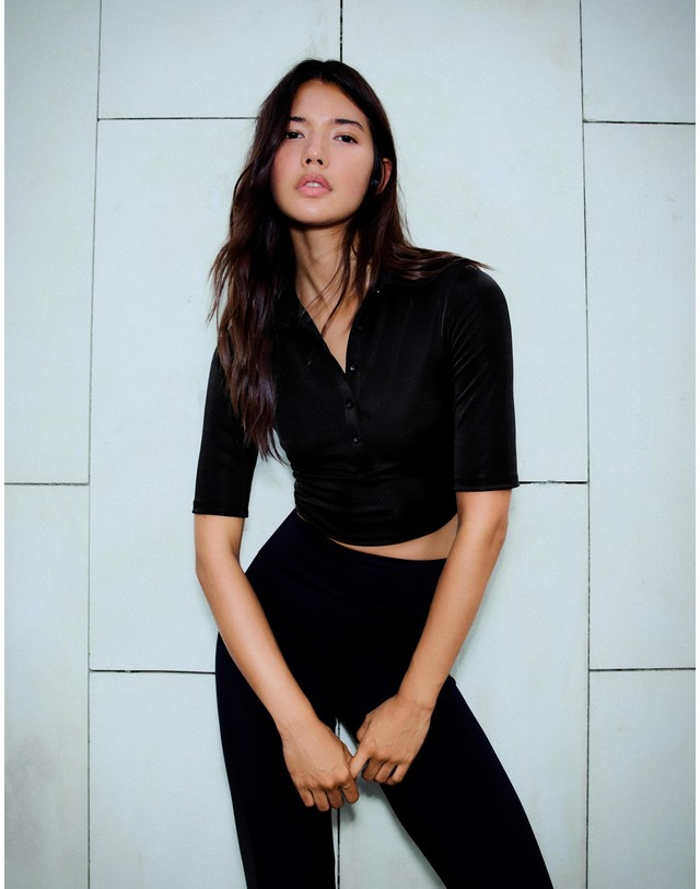 버쉬카 버쉬카 크롭 폴로 칼라 7부 소매 티셔츠 4080/187 BLACK 블랙 착용컷