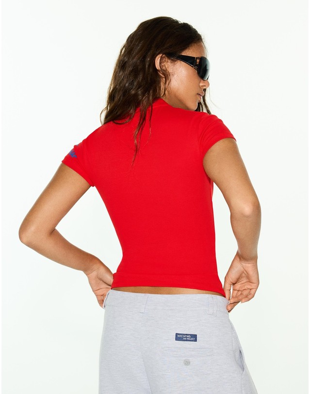 버쉬카 버쉬카 클라스프 그래픽 반팔 티셔츠 3494/272 RED 레드 착용컷