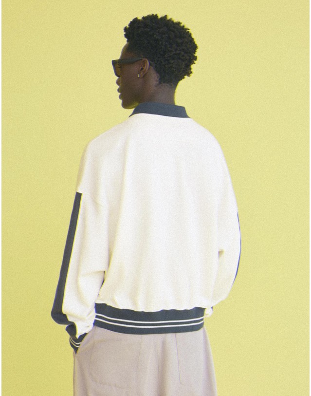 버쉬카 버쉬카 프린트 크롭 긴팔 폴로셔츠 3395/120 NAVY 네이비 착용컷