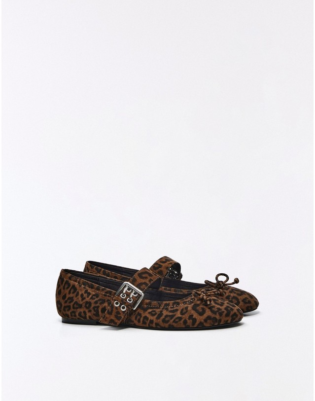 버쉬카 버쉬카 레오파드 버클 발레리나 플랫 1638/864 ANIMAL PRINT 브라운 착용컷