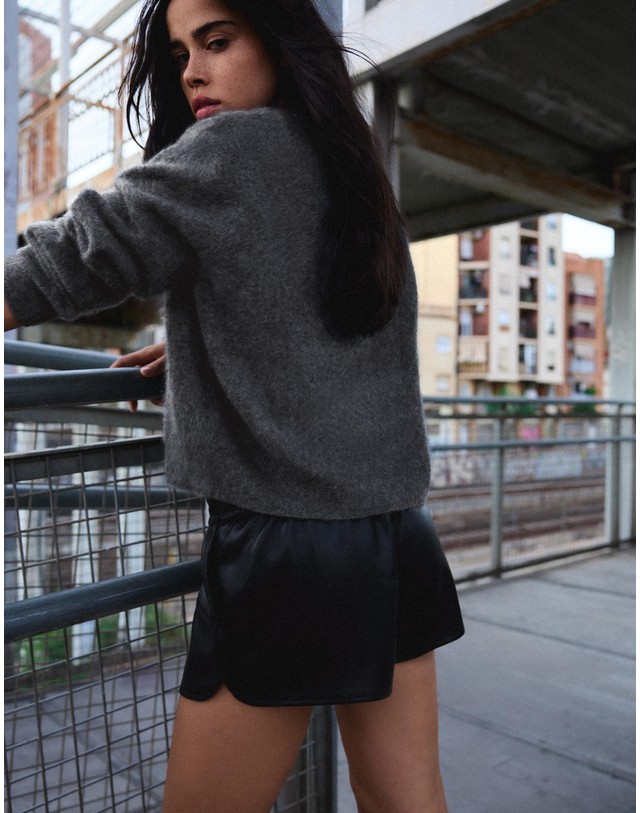 버쉬카 버쉬카 가죽 이펙트 박서 미니 반바지 3743/677 BLACK 블랙 착용컷