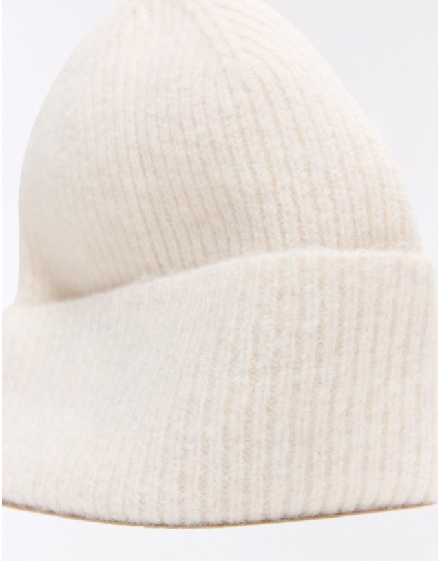 버쉬카 버쉬카 골지 니트 비니 3122/702 CREAM 아이보리 착용컷