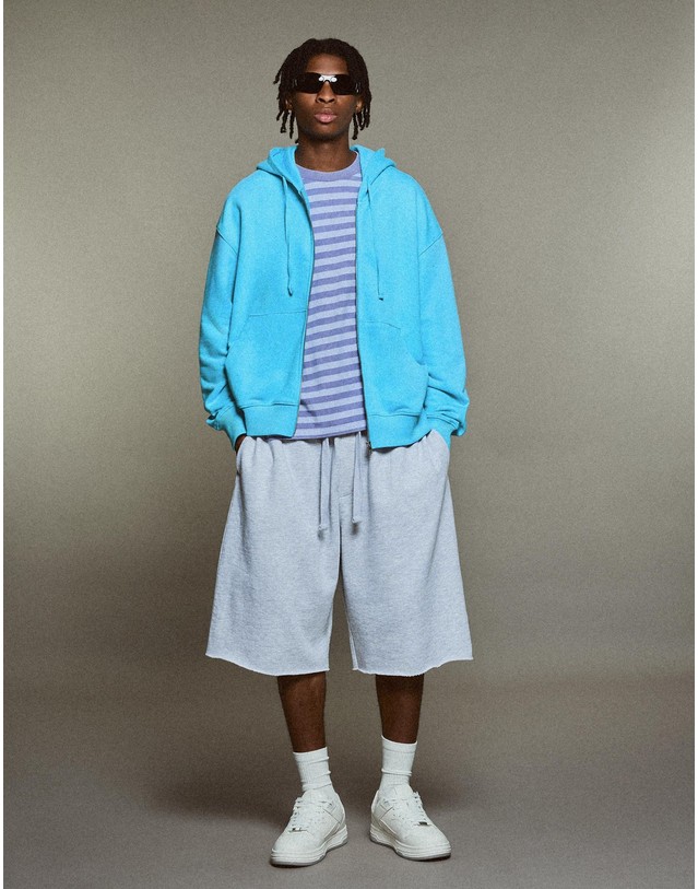 버쉬카 버쉬카 오버사이즈 후드 집업 3842/538 LIGHT BLUE 블루 착용컷