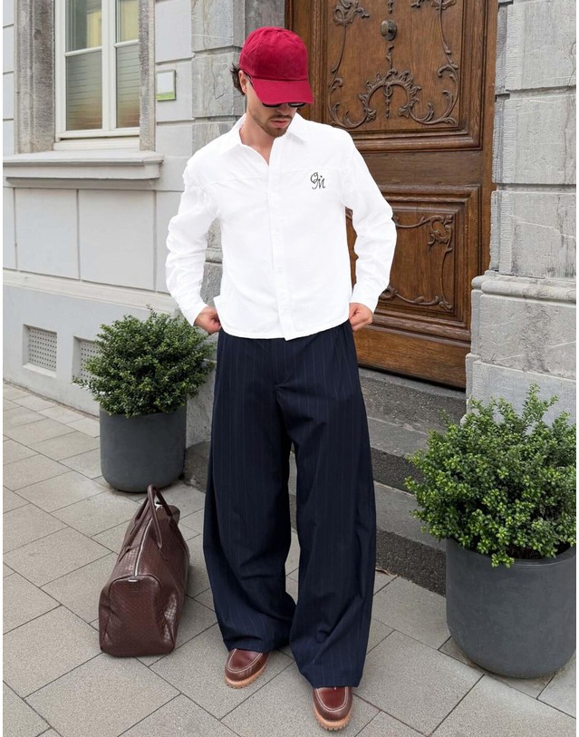 버쉬카 버쉬카 핀스트라이프 다트 배기 팬츠 2993/172 NAVY 네이비 착용컷