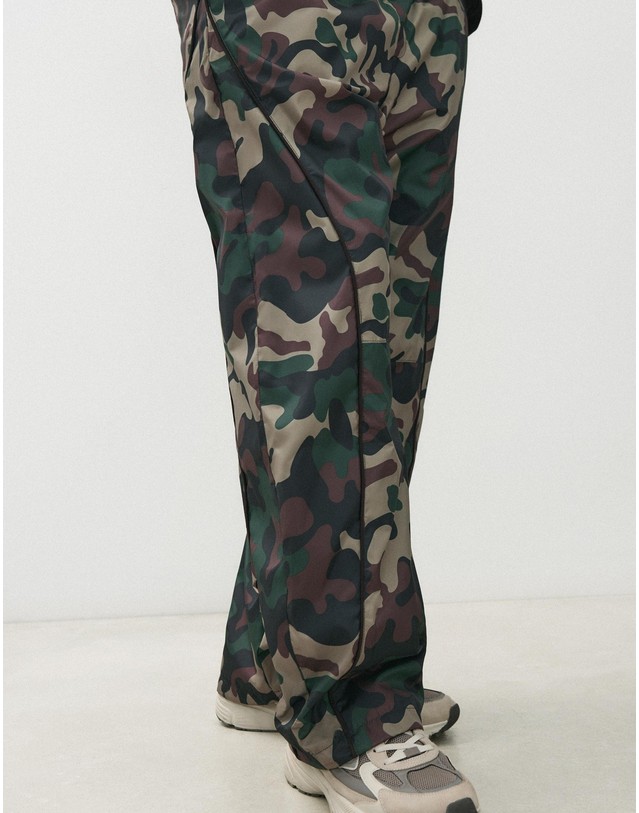 버쉬카 버쉬카 테크니컬 카모 배기 팬츠 2341/053 KHAKI 카키 착용컷