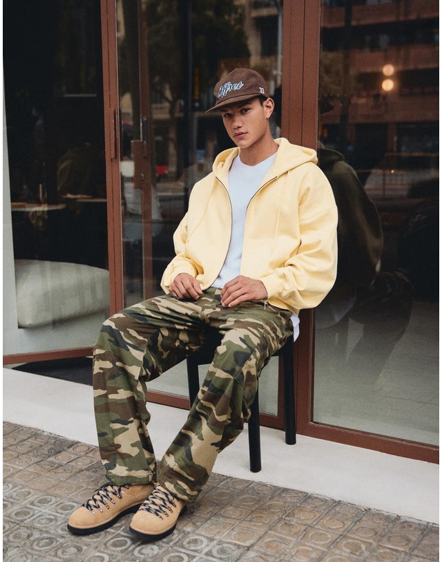 버쉬카 버쉬카 오버사이즈 크롭 후드 집업 2434/190 YELLOW 노랑 착용컷