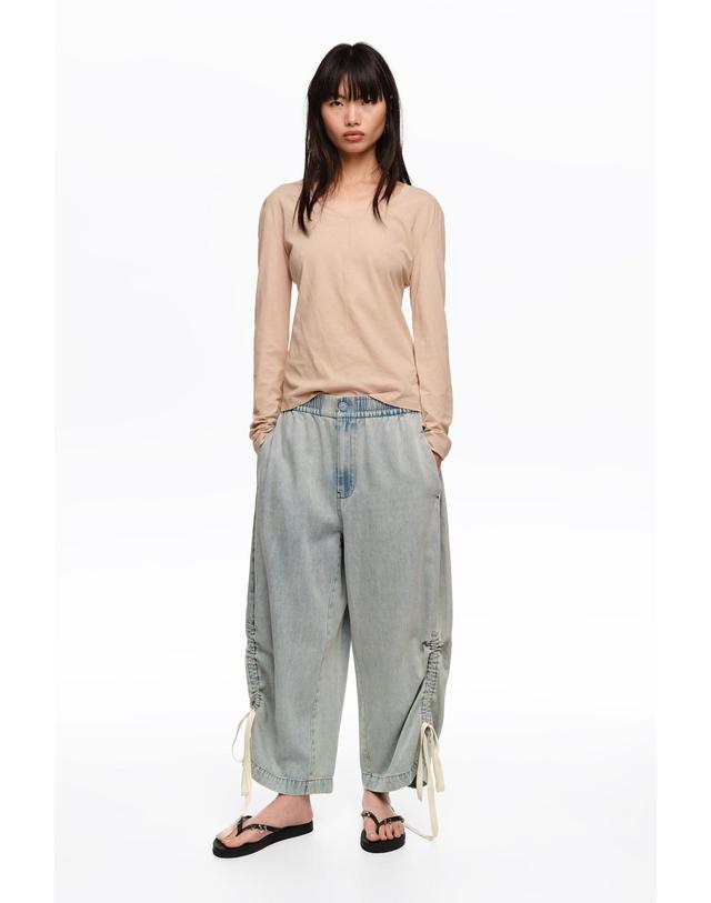 빔바이롤라 빔바이롤라 조거핏 밴딩 연청 데님 팬츠 261BR6102.10404 LIGHT DENIM BLUE 블루 착용컷