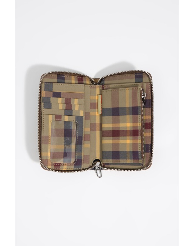 빔바이롤라 빔바이롤라 타탄 체크 자카드 지퍼 반지갑 262BBK301.11252 TARTAN KHAKI MAROON 멀티컬러 착용컷
