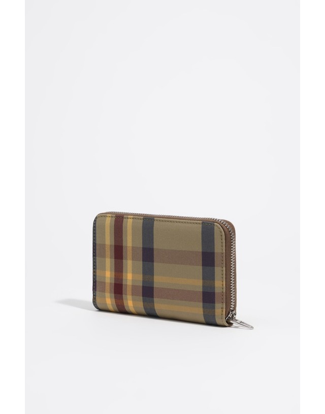 빔바이롤라 빔바이롤라 타탄 체크 자카드 지퍼 반지갑 262BBK301.11252 TARTAN KHAKI MAROON 멀티컬러 착용컷