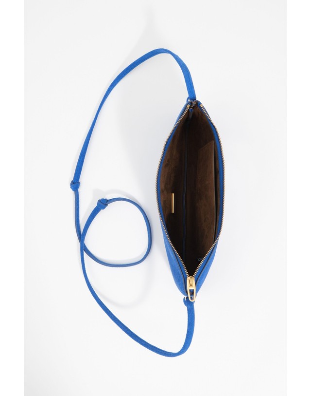 빔바이롤라 빔바이롤라 스웨이드 스몰 클러치백 262BBCJ6W.10431 ELECTRIC BLUE 블루 착용컷