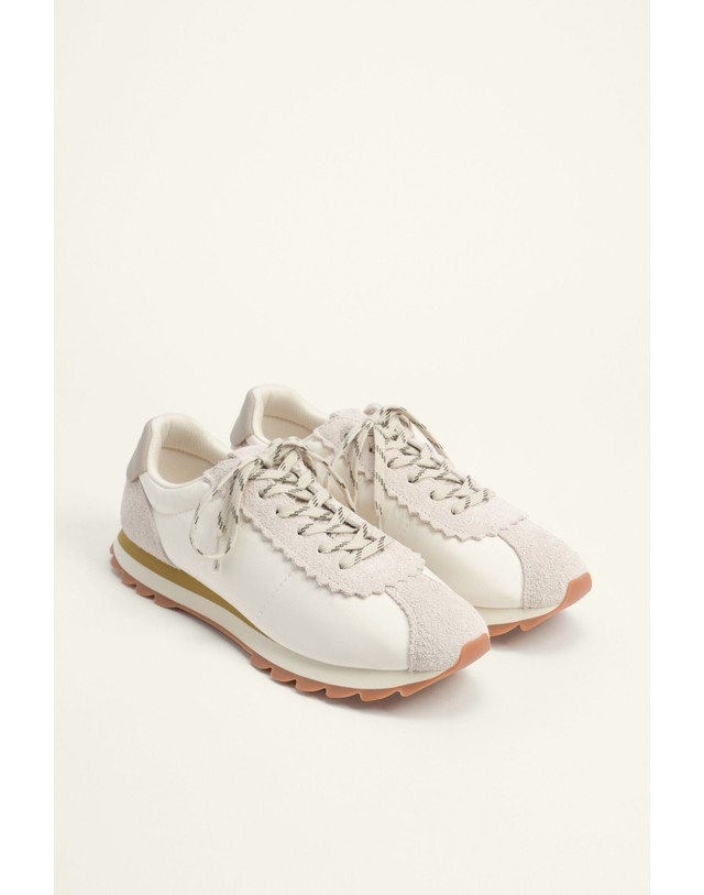 빔바이롤라 빔바이롤라 레트로 스웨이드 스캘럽 스니커즈 262BZ1318.11060 OFF WHITE 아이보리 착용컷