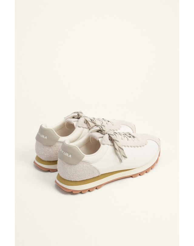 빔바이롤라 빔바이롤라 레트로 스웨이드 스캘럽 스니커즈 262BZ1318.11060 OFF WHITE 아이보리 착용컷