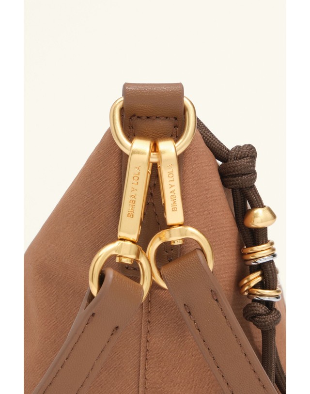 빔바이롤라 빔바이롤라 소프트 코튼 라지 크로스백 262BBVJ4G.10601 LIGHT BROWN 브라운 착용컷