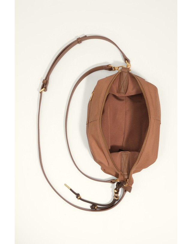 빔바이롤라 빔바이롤라 소프트 코튼 라지 크로스백 262BBVJ4G.10601 LIGHT BROWN 브라운 착용컷