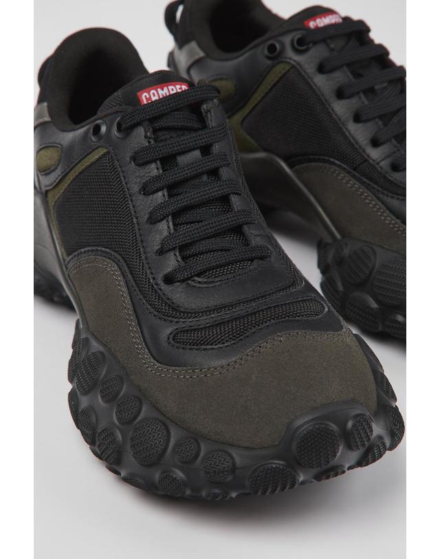 캠퍼 캠퍼 텍스타일 누벅 스니커즈 Pelotas Mars K201590-001 MULTICOLOR 블랙 착용컷